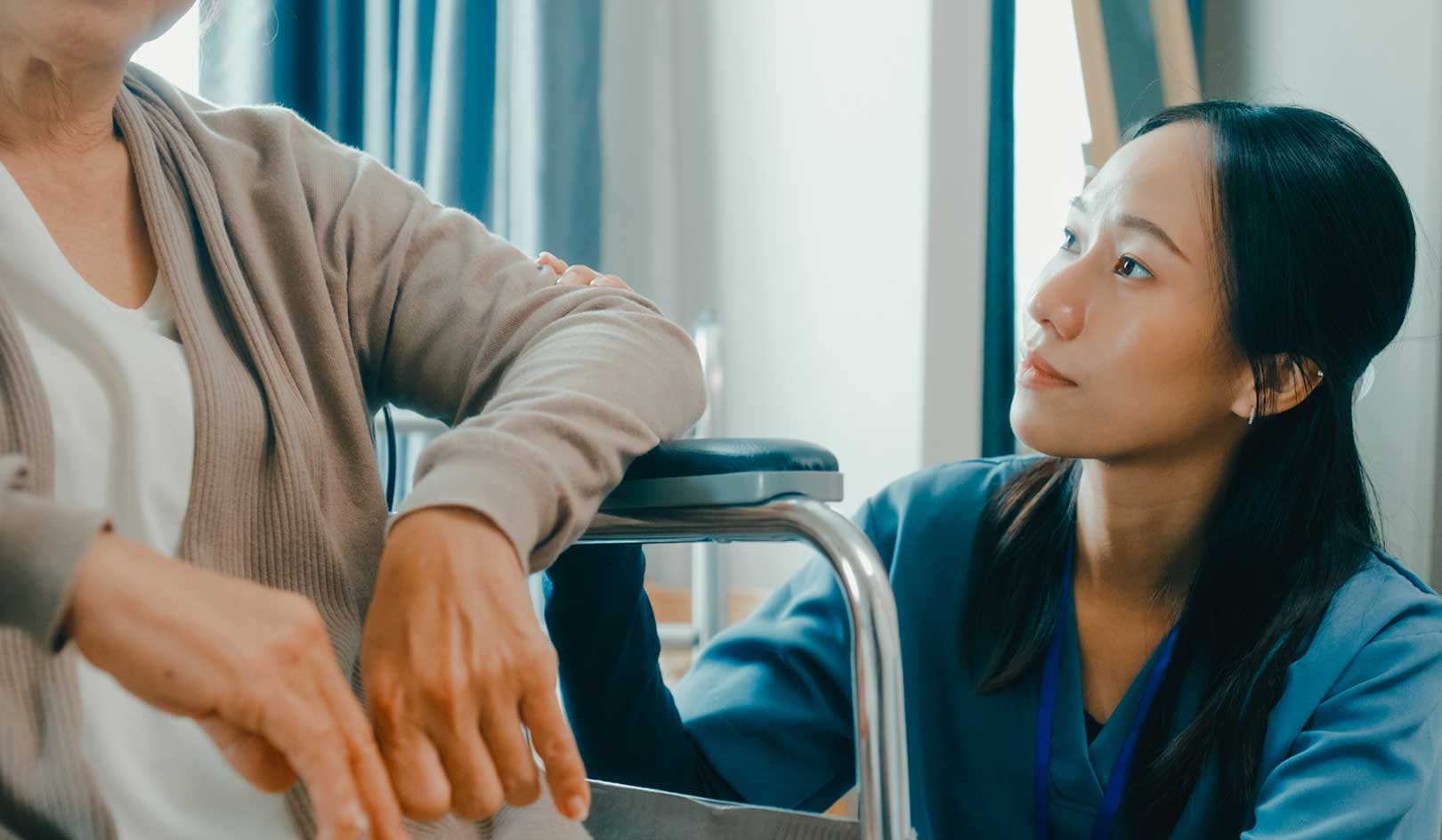 Patient receiving palliative care from a clinical pharmacist